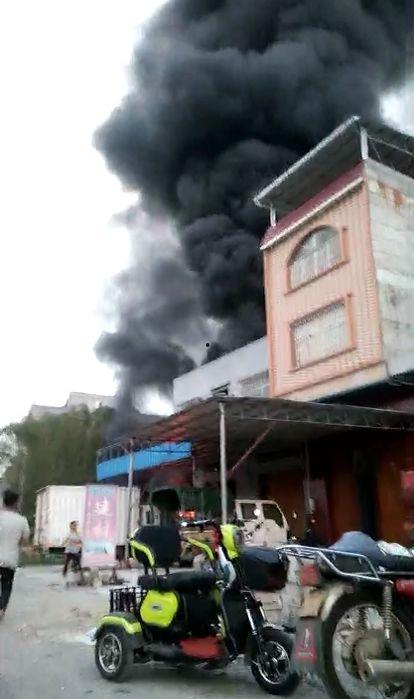 桂平北江街火灾最新爆料,火势已扑灭，损失情况待核实  第1张